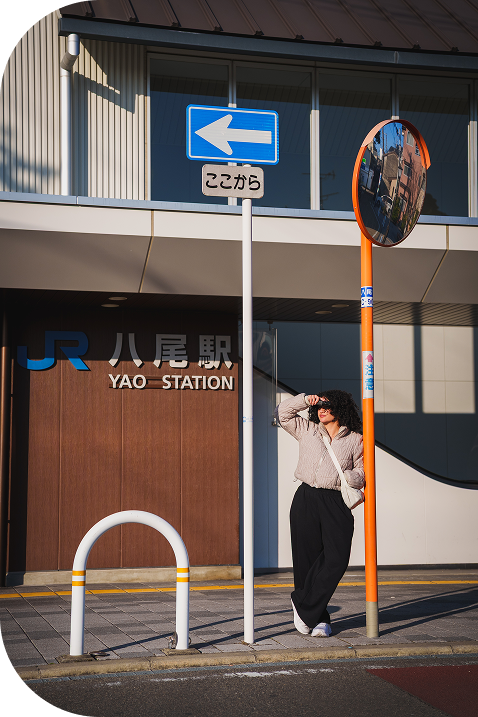 Jennifer Flores at Yao Station